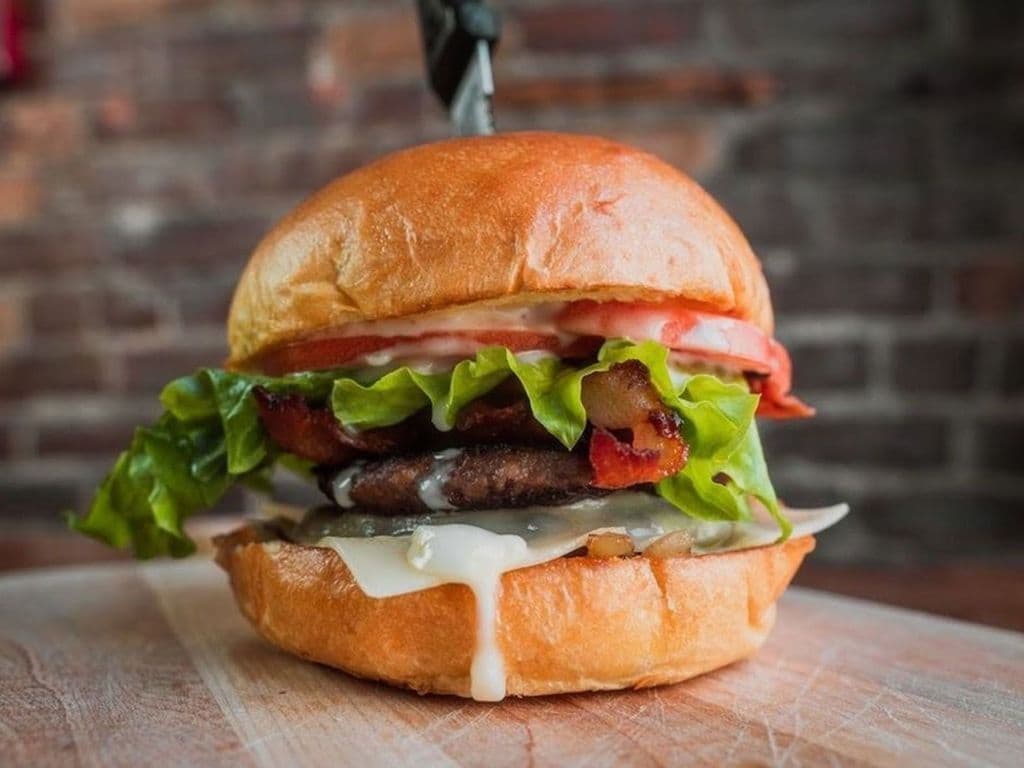 BACON ÉPICÉ BURGER