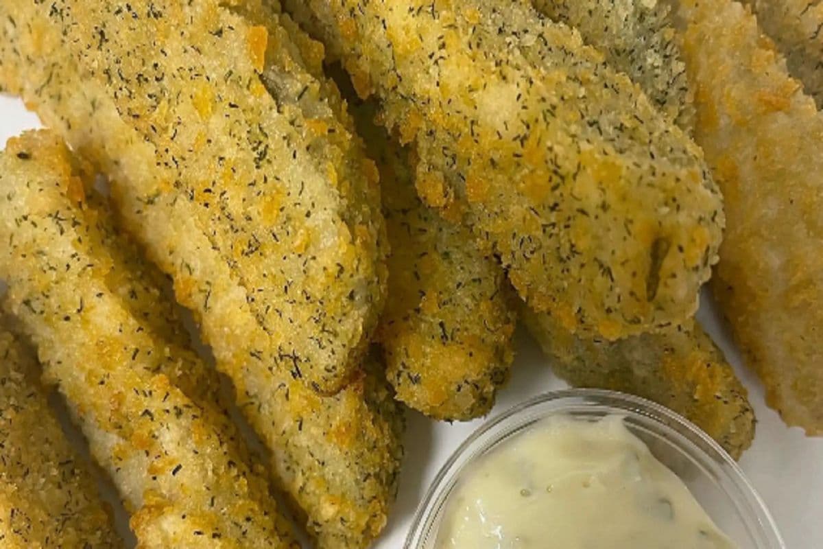 Deep-Fried Pickles (9 pcs)