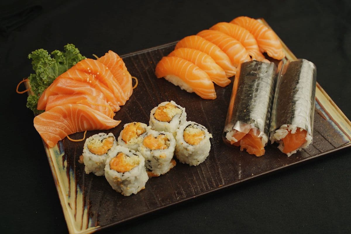 Salmon Lover (20 pcs)