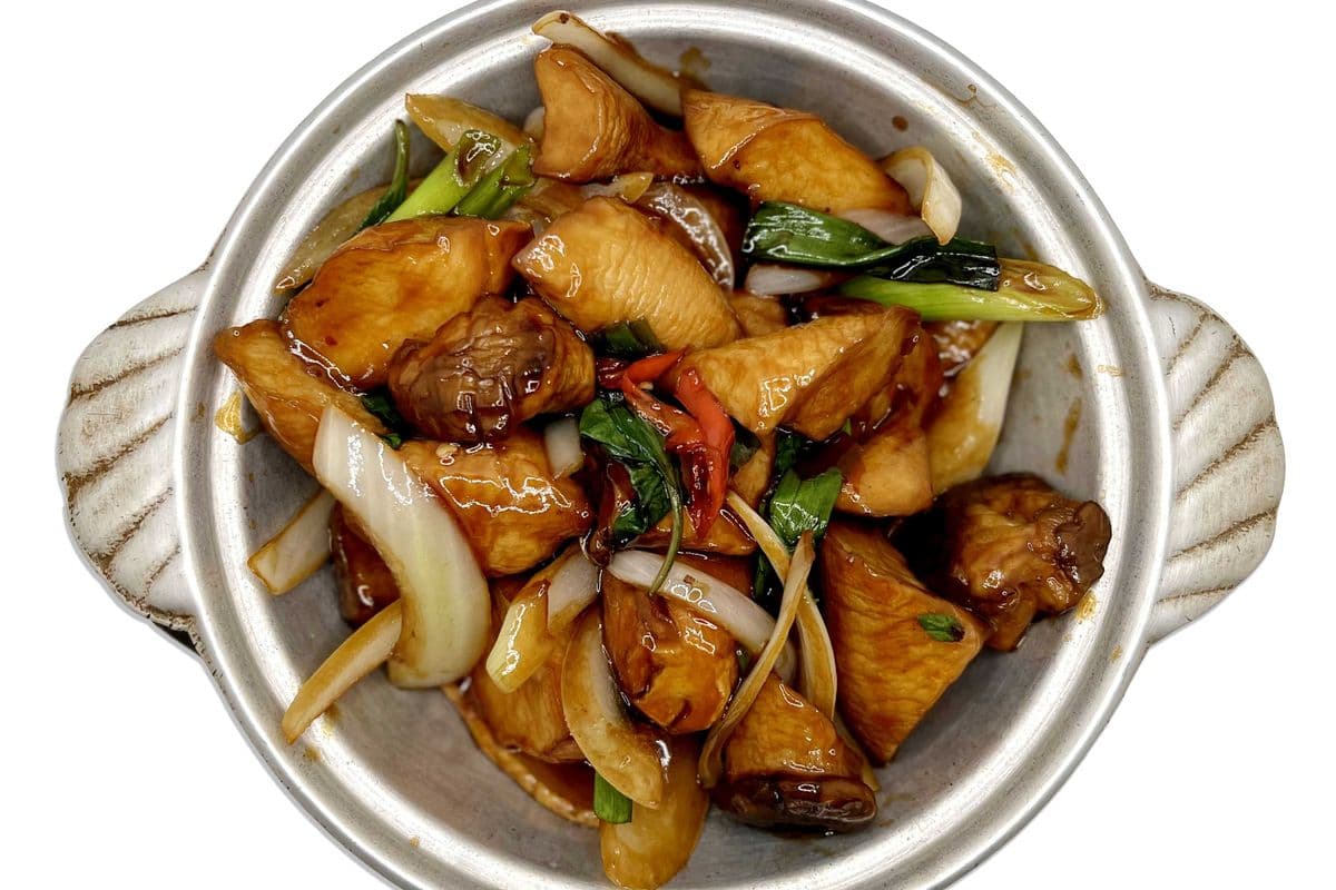 King Oyster Mushroom In Traditional Taiwanese Three-Sauce 三杯杏鮑菇