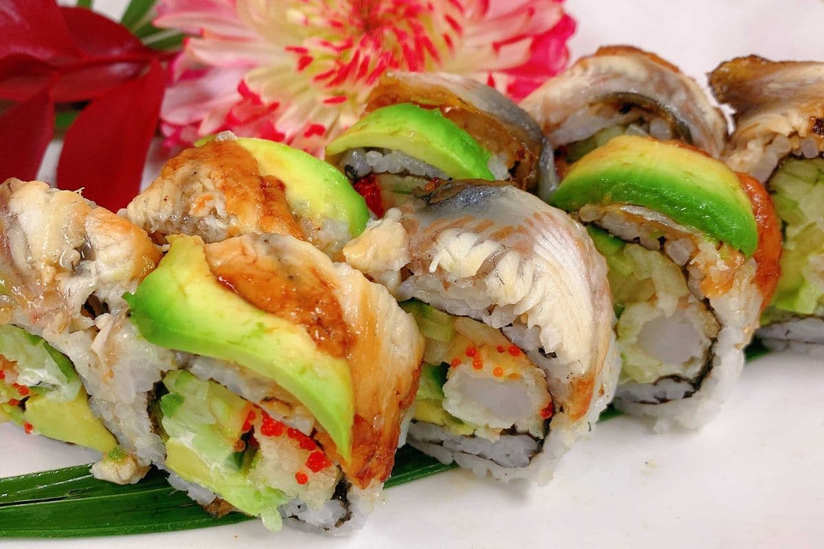 F12. Black Dragon Roll (8 pcs)