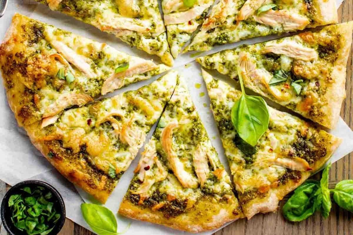 PESTO CHICKEN PIZZA