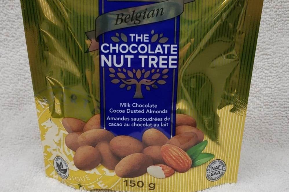 Milk chocolate cocoa dusted almonds-150g (150g)