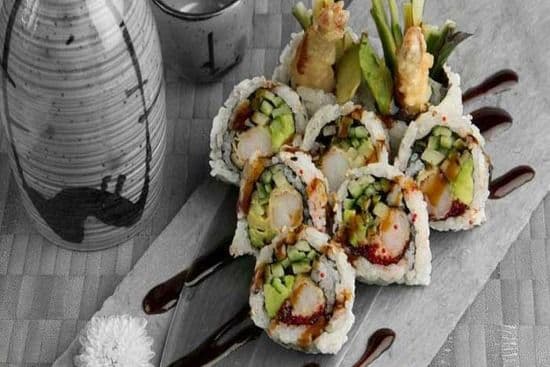 Dynamite Maki (6 pcs)