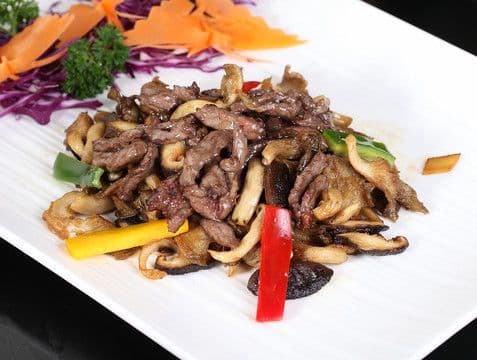 Beef Tenderloin with Mixed Mushrooms / 雜菌牛仔柳