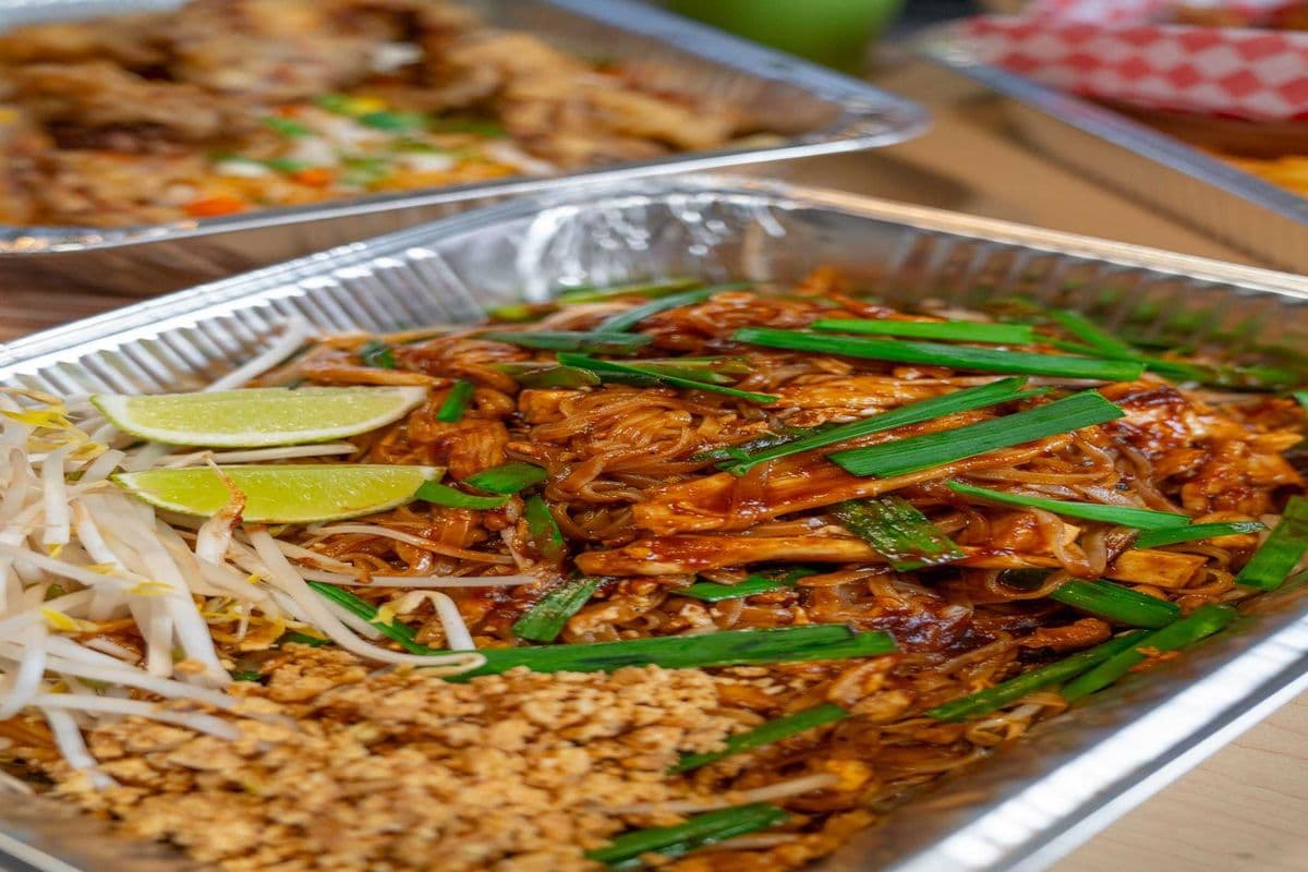 Pad Thai Platter Chicken