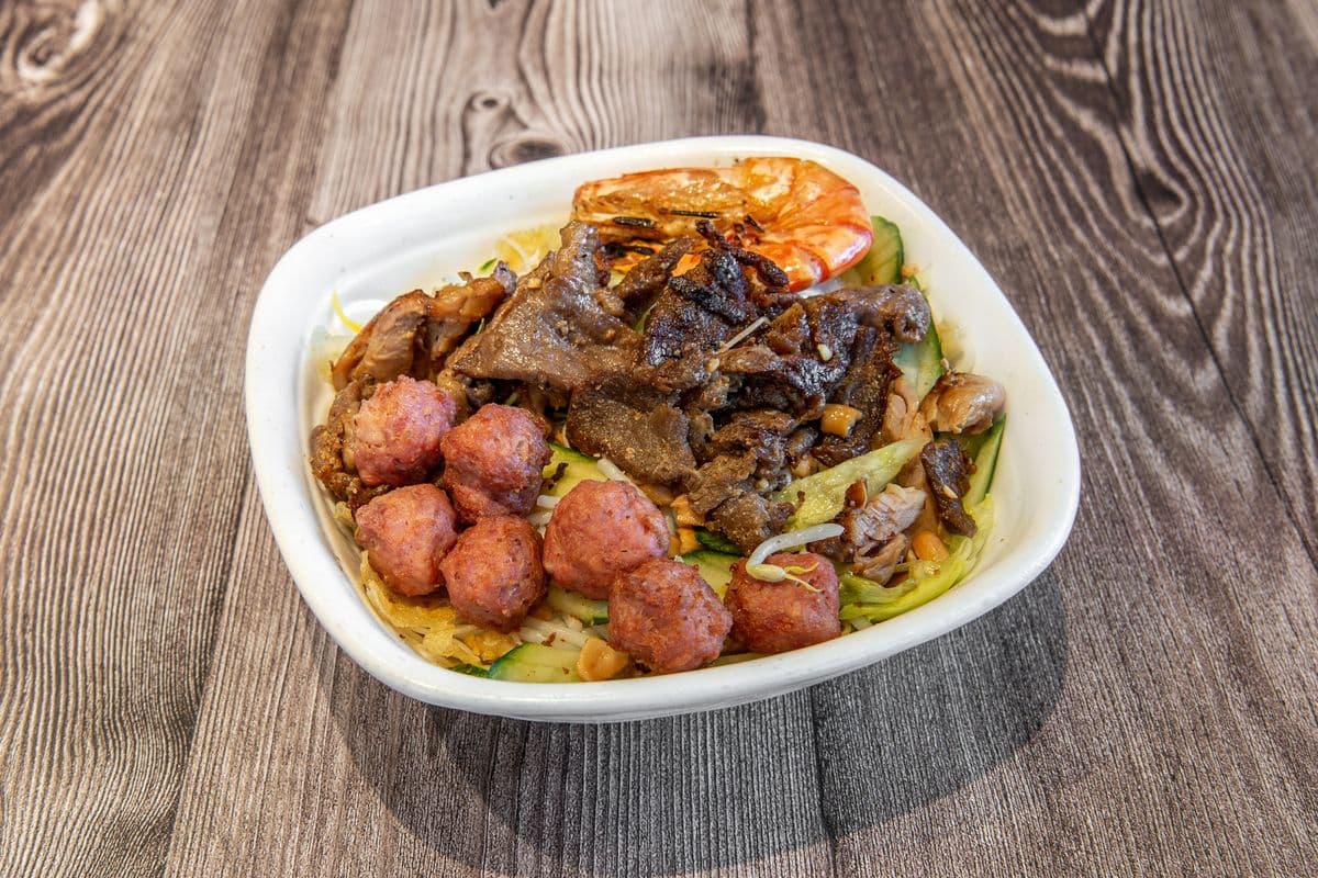 320. BBQ Chicken, Meatballs, and Grilled Shrimp - Bun Ga Nuong Nem Nuong Tom Nuong