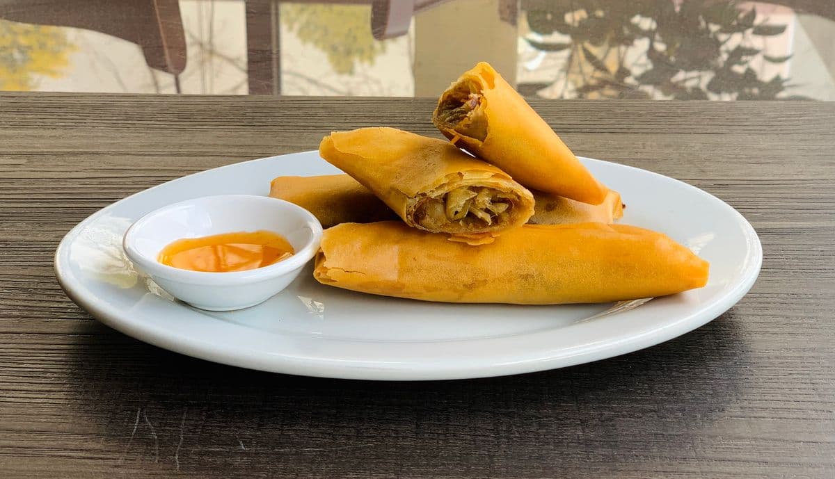 Crispy Egg Roll (1 pc)