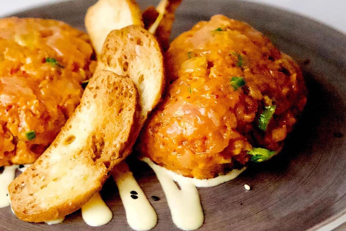 Bombe de tartare de saumon / Salmon Tartare Bomb
