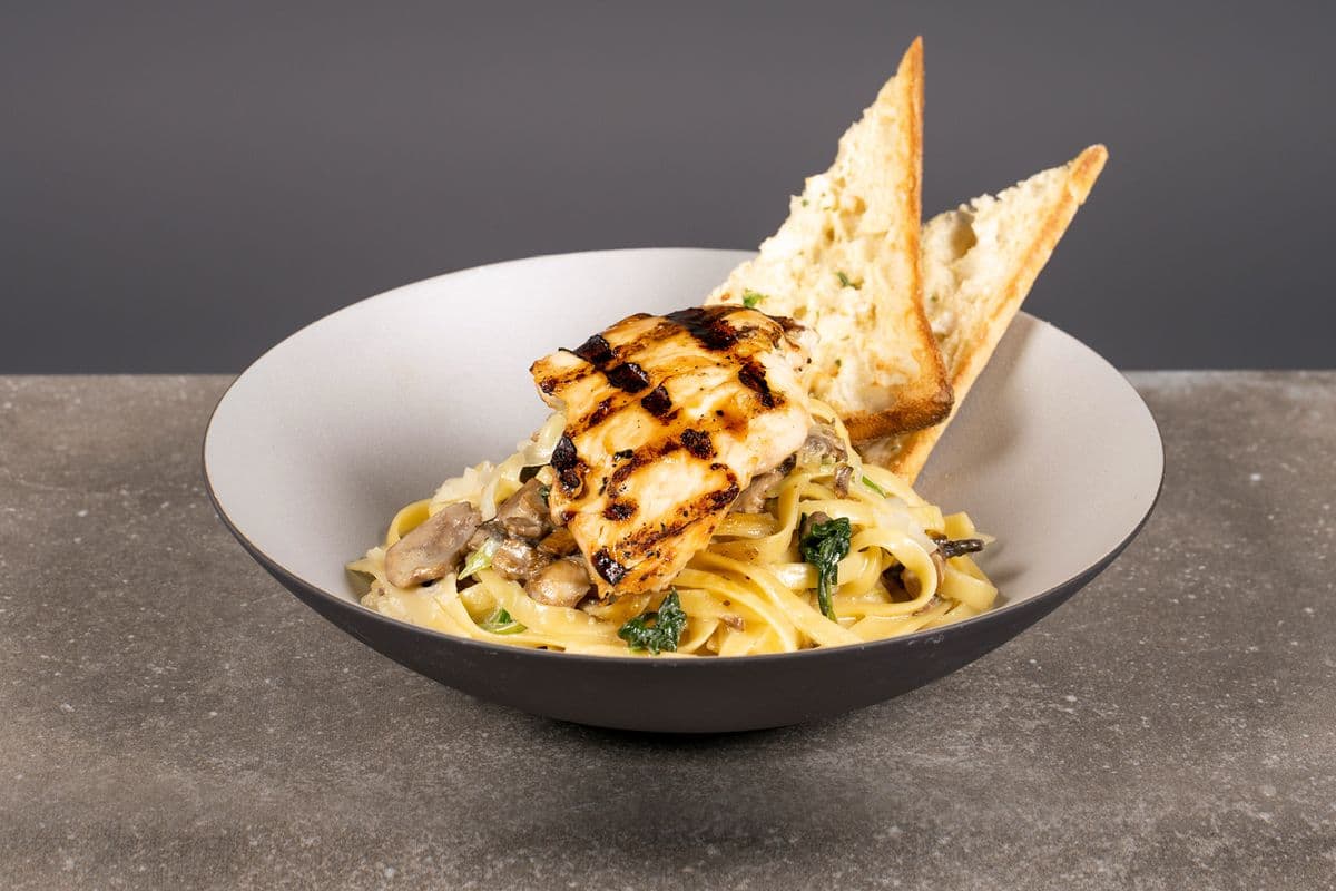Chicken and Mushroom Fettuccine Alfredo
