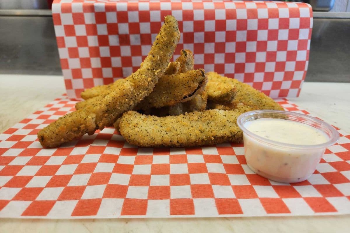 Breaded Pickle Spears (10 pieces)