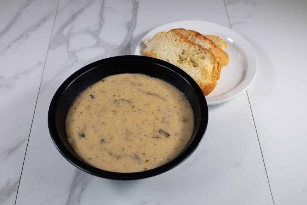 Daily Soup (large 16 oz)