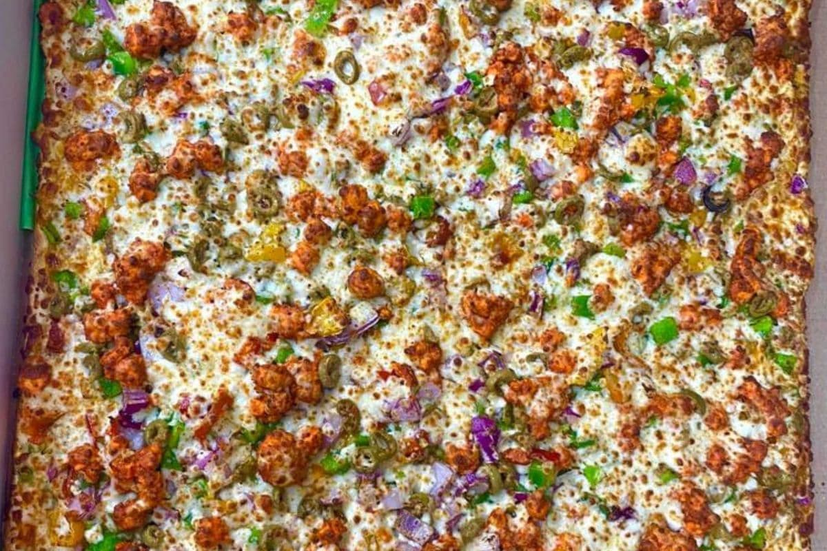 Party Size pizza with 4 toppings