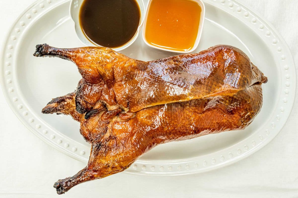 Roasted BBQ Duck (Whole) 脆皮燒鴨 (全隻)