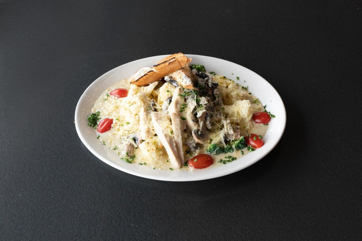 Felluccine Alfredo Pasta