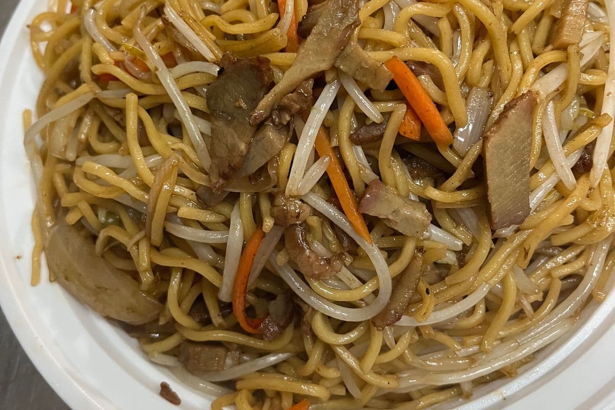 BBQ Pork Chow Mein叉烧劳面