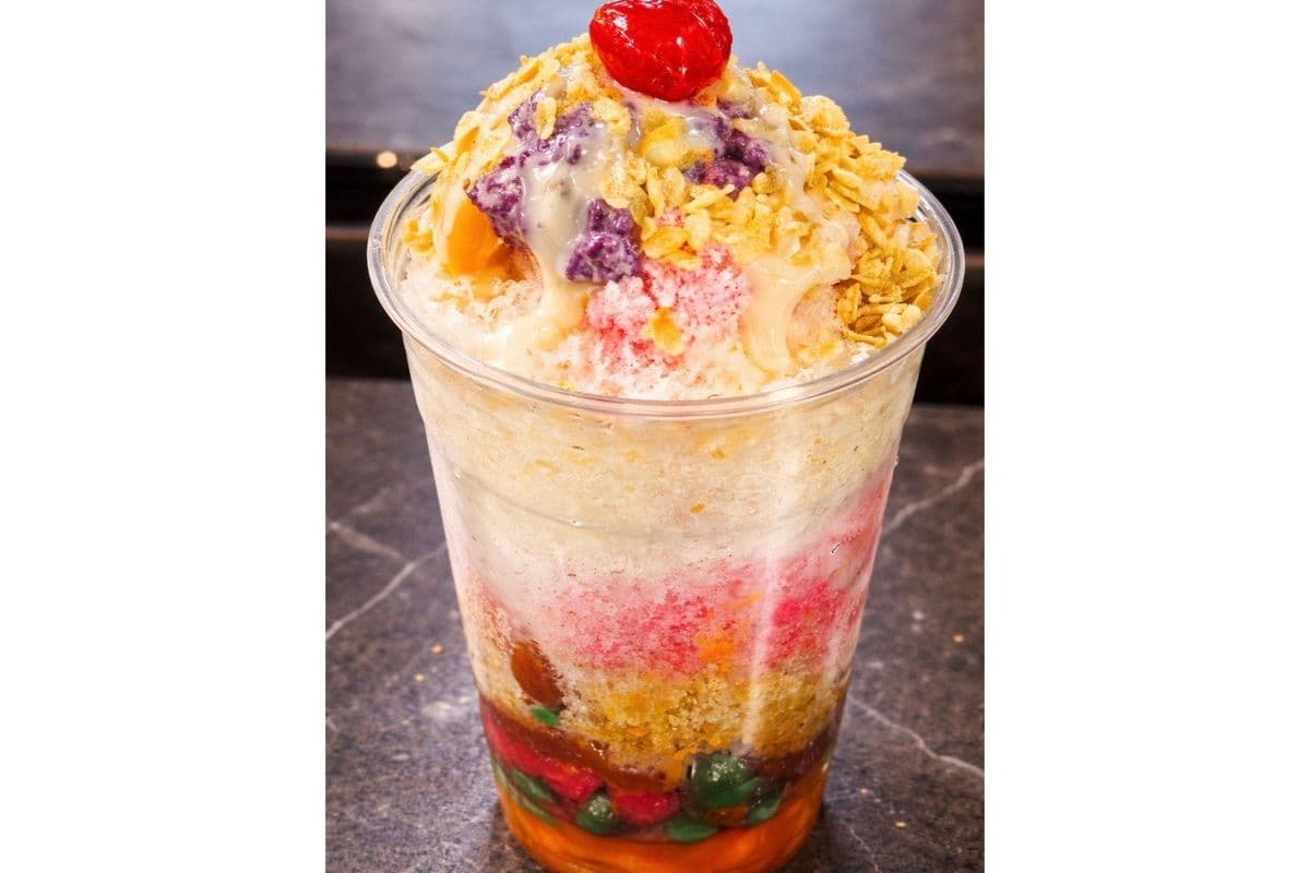 Special halo-halo ( Shave Ice Fruit Salad)