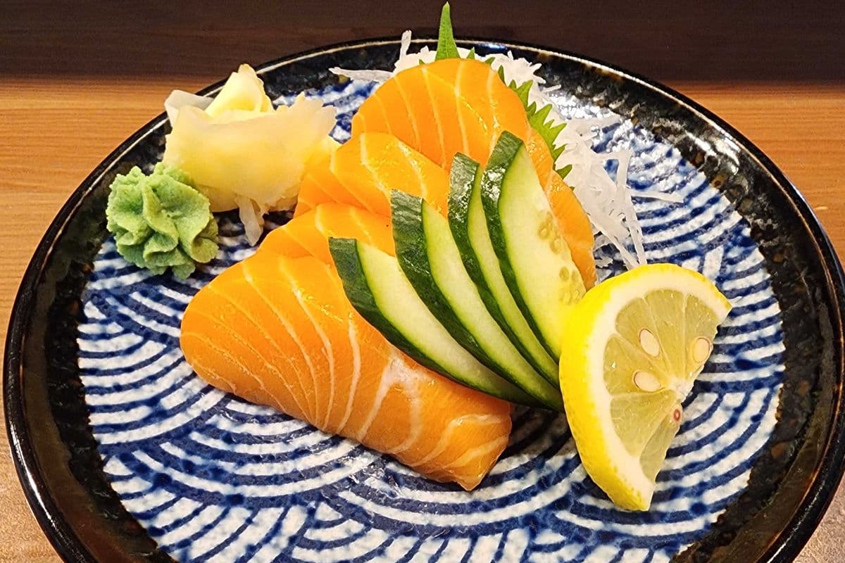 Salmon Sashimi (4pc)