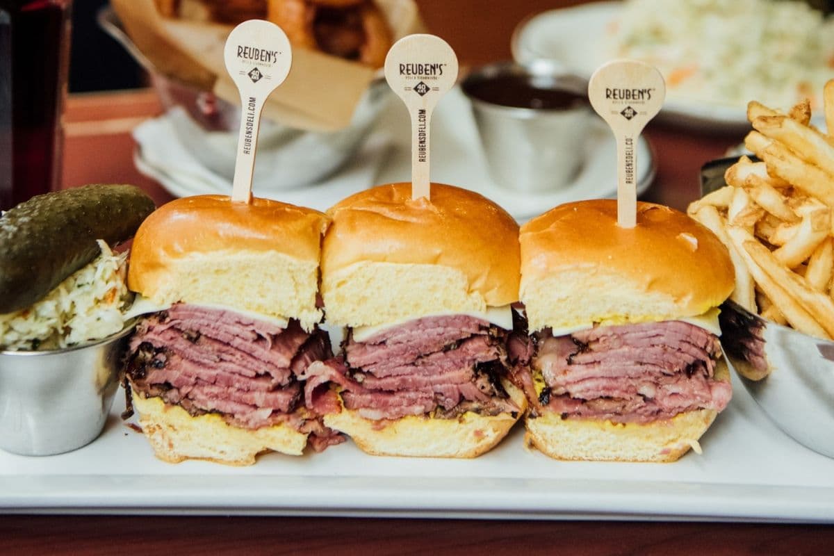 MTL (curseurs de viande fumée / Smoked Meat Sliders)
