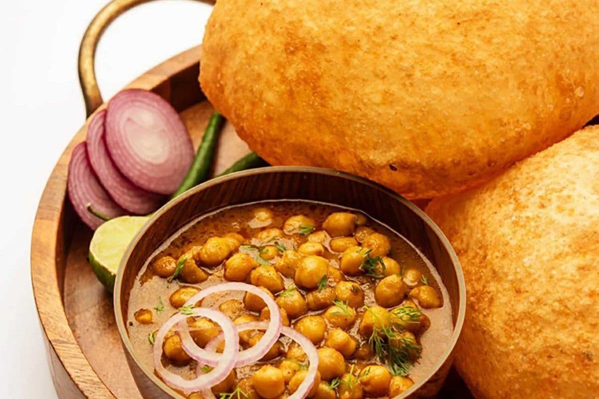Chola Bhatura