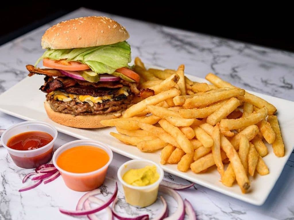 Beyond Meat Burger, Side, and Pop