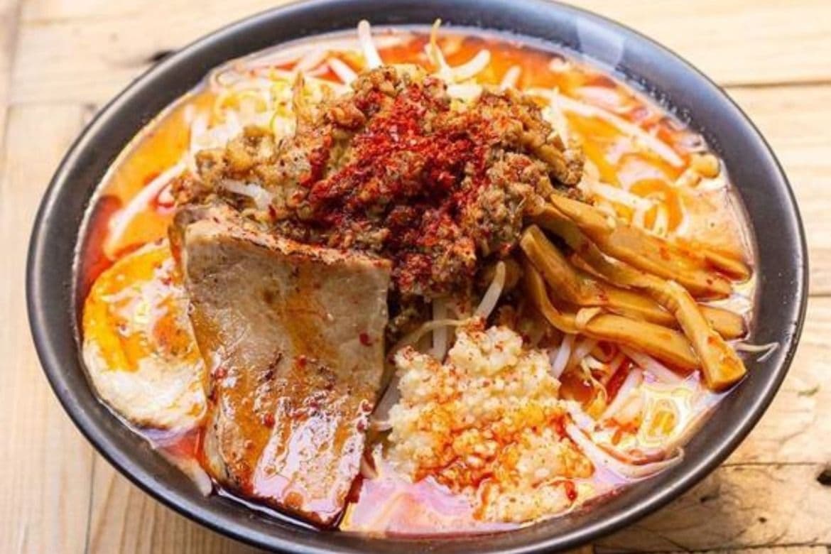 Spicy Buta-Men (Jiro-Style Ramen) - 豚麺・二郎系ラーメン