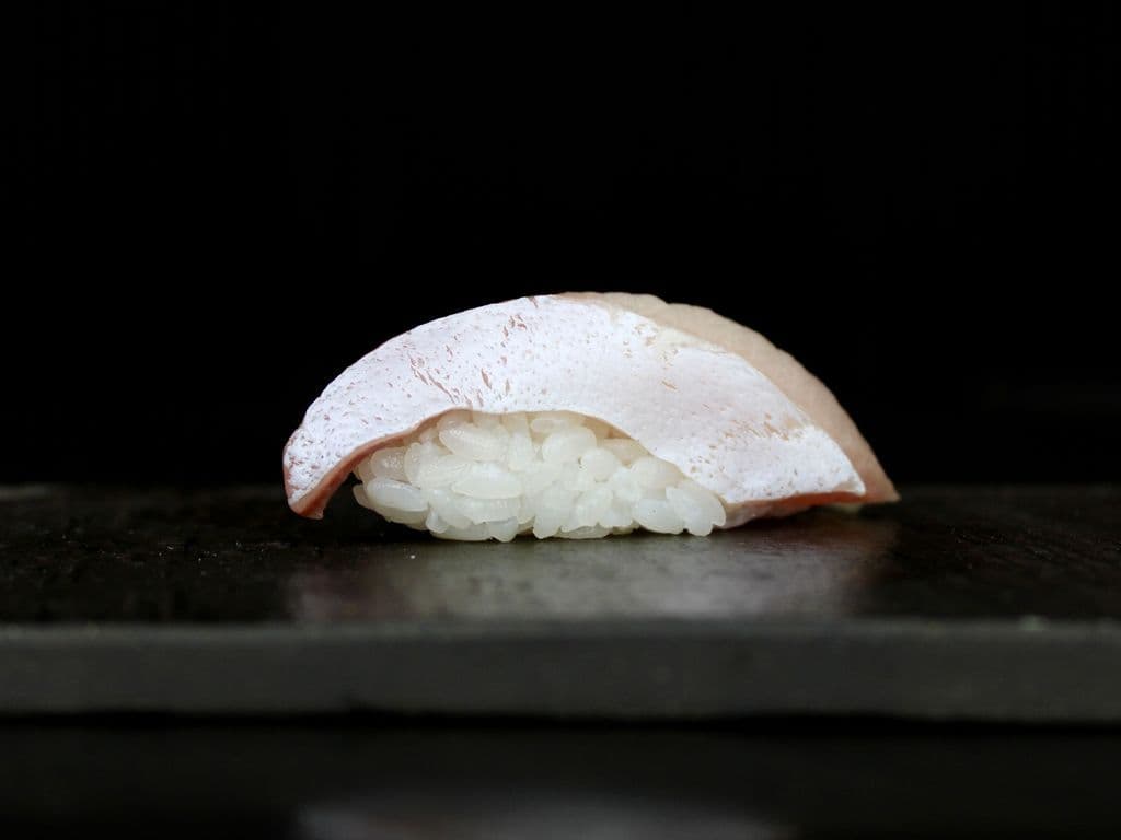 Hamachi Nigiri