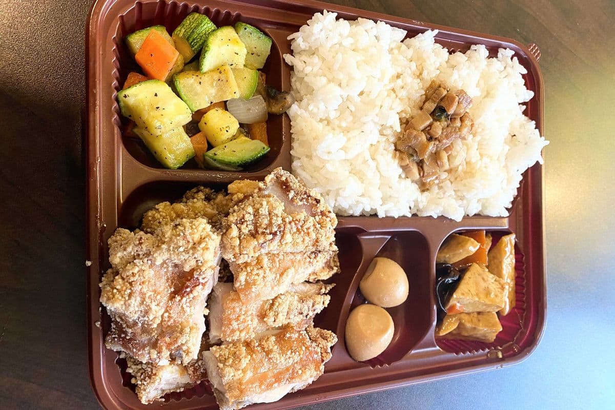 Crispy Chicken Rice 酥炸雞排飯
