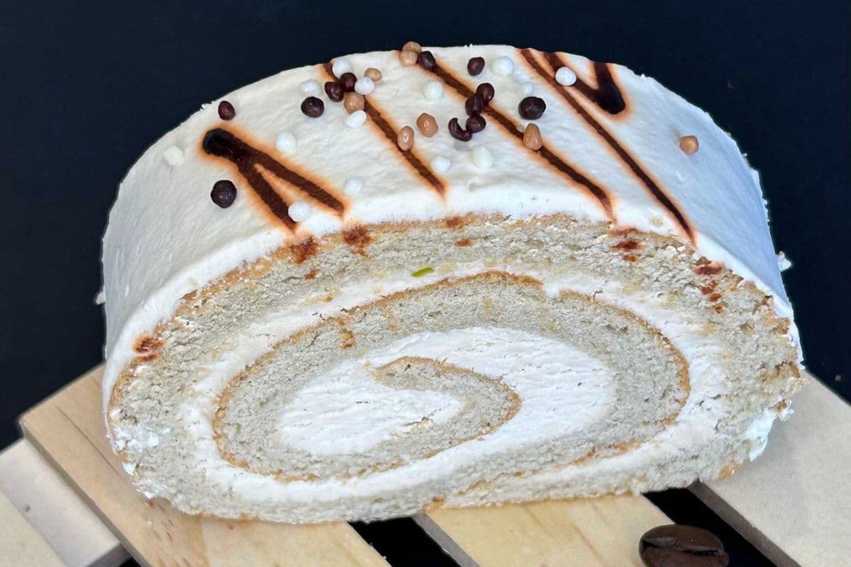 Mocha Roll Cake