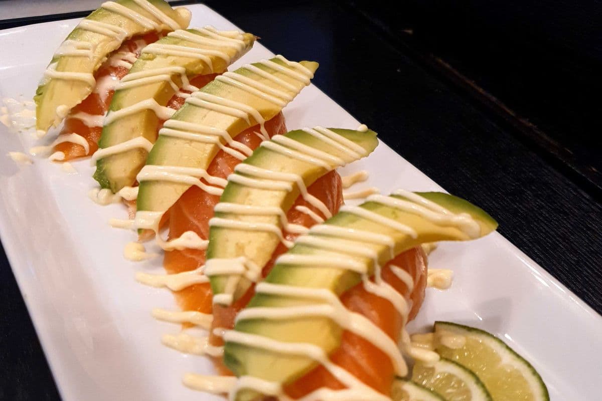 Salmon Delight Sushi (5pcs)
