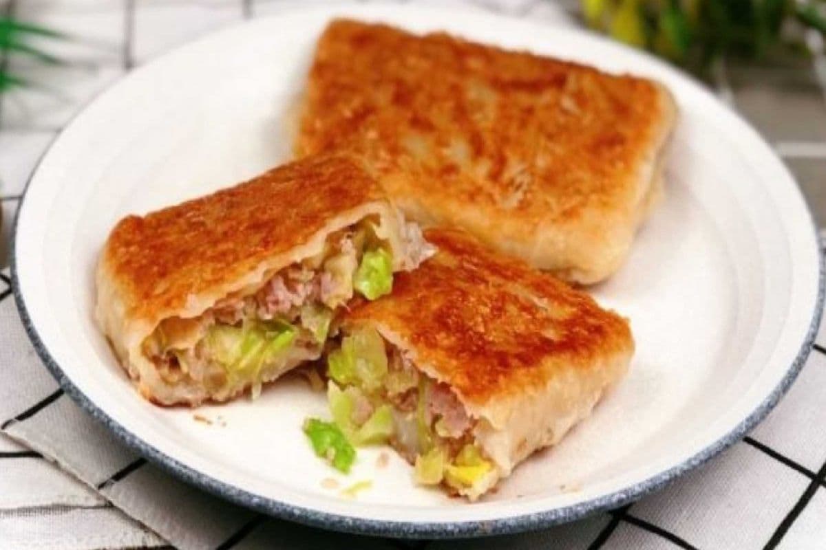 Green Onion Meat Pie