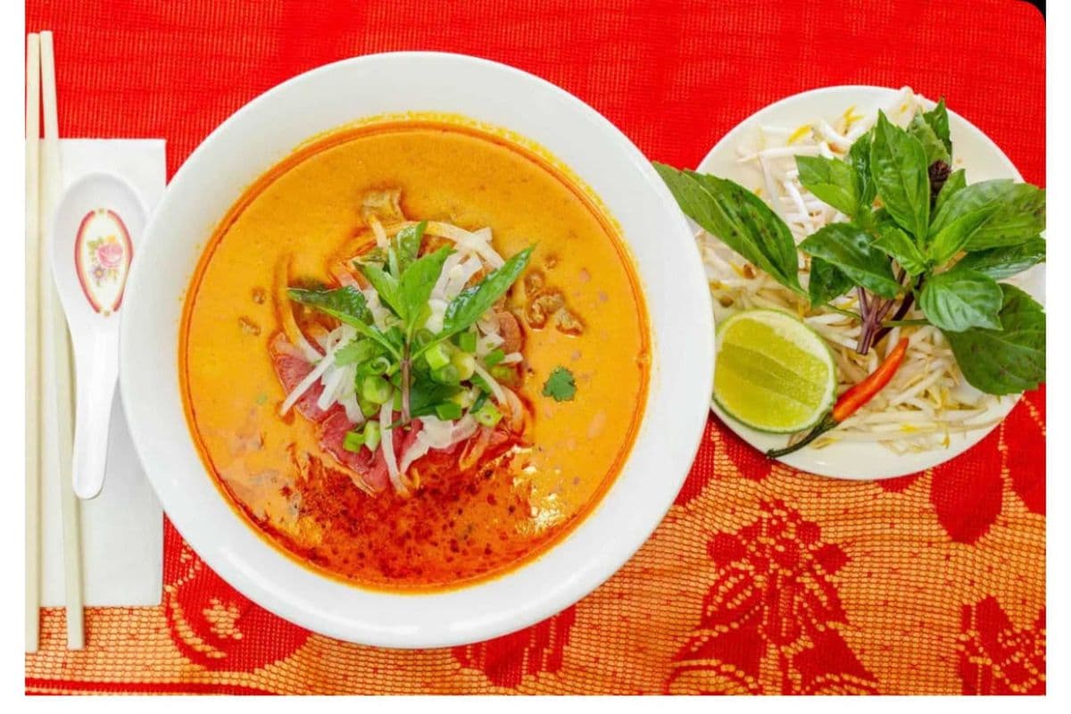38.Spicy beef sate noodle soup