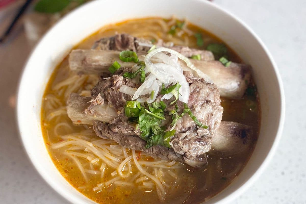 PS2. Sate Slow-Simmered, Fall-Off-The-Bone Beef Ribs Noodle Soup (Pho Sate Suon Bo) - ONE SIZE ONLY -