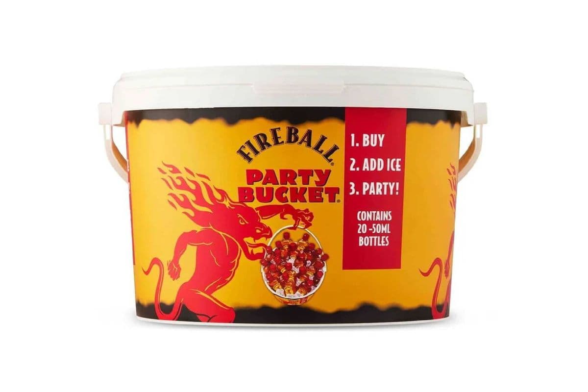 FIREBALL PARTY BUCKET (20 x 50ML)