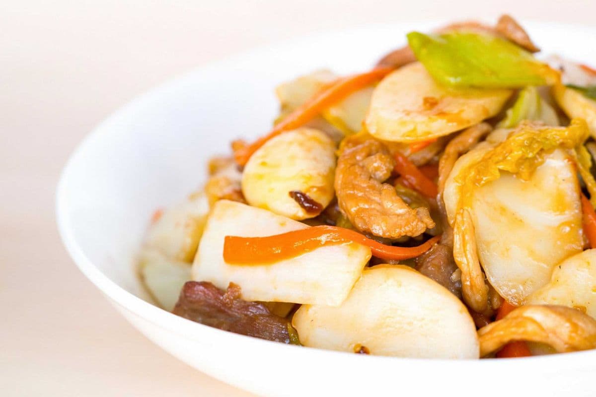 Fried Rice Cake with Mixed Veggies 农家炒年糕