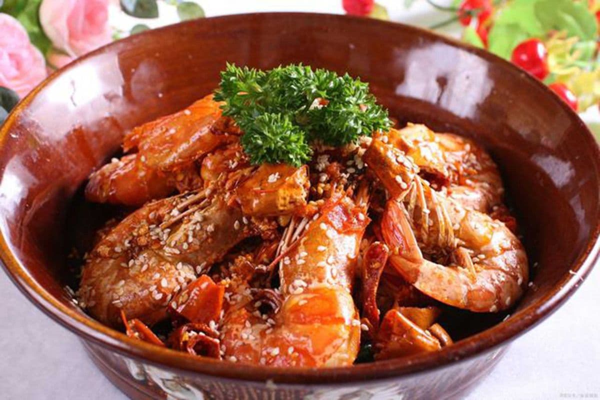 10. Boiled Spicy Shrimp (水煮香辣虾)