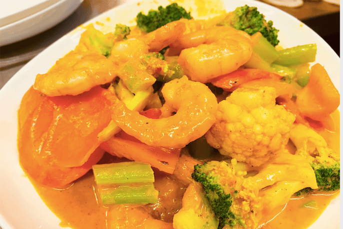 16. Coconut Curry with Prawns 椰奶咖哩蝦