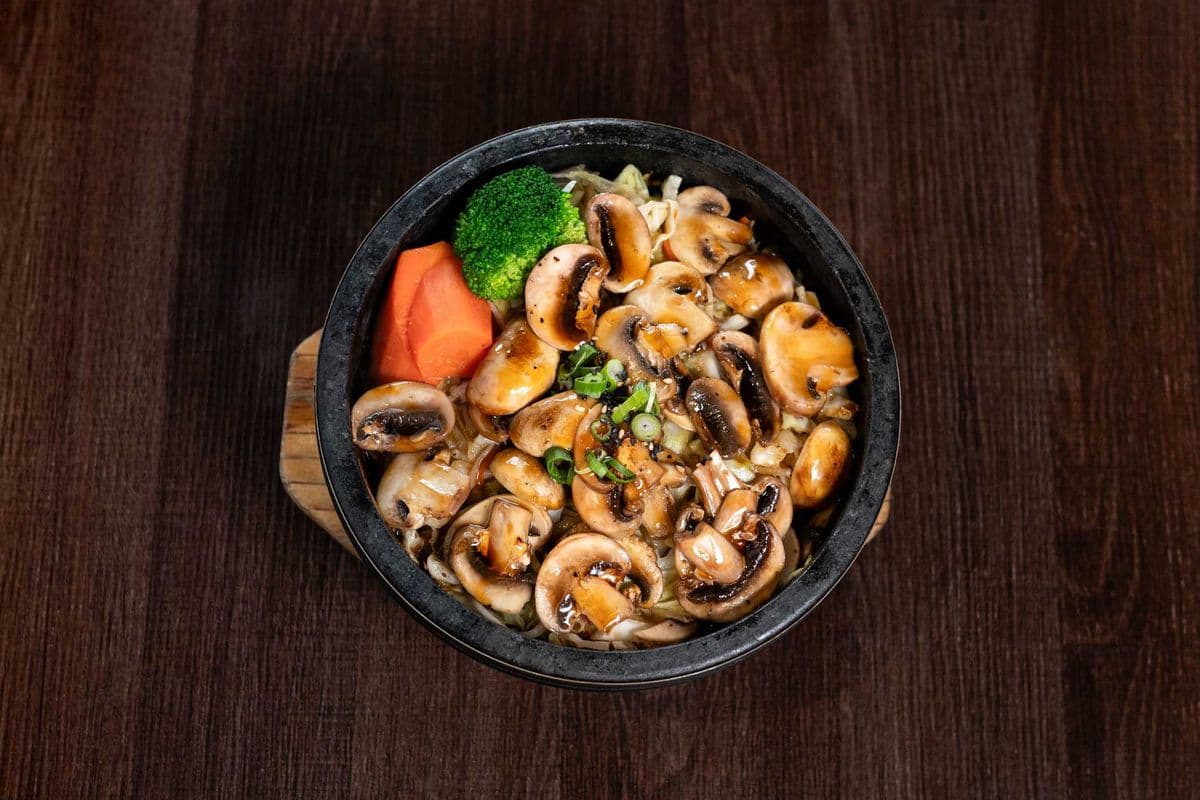 Mushroom Yakiudon