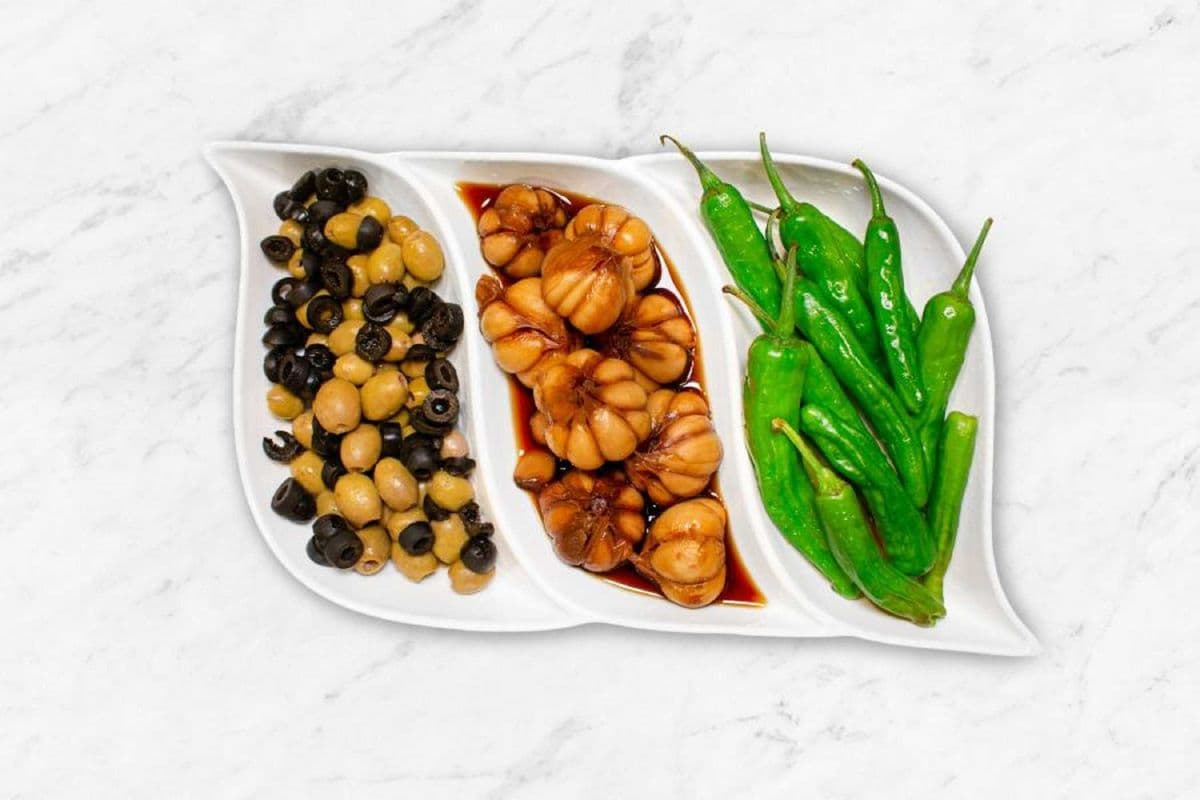 Paeez Appetizers Platers