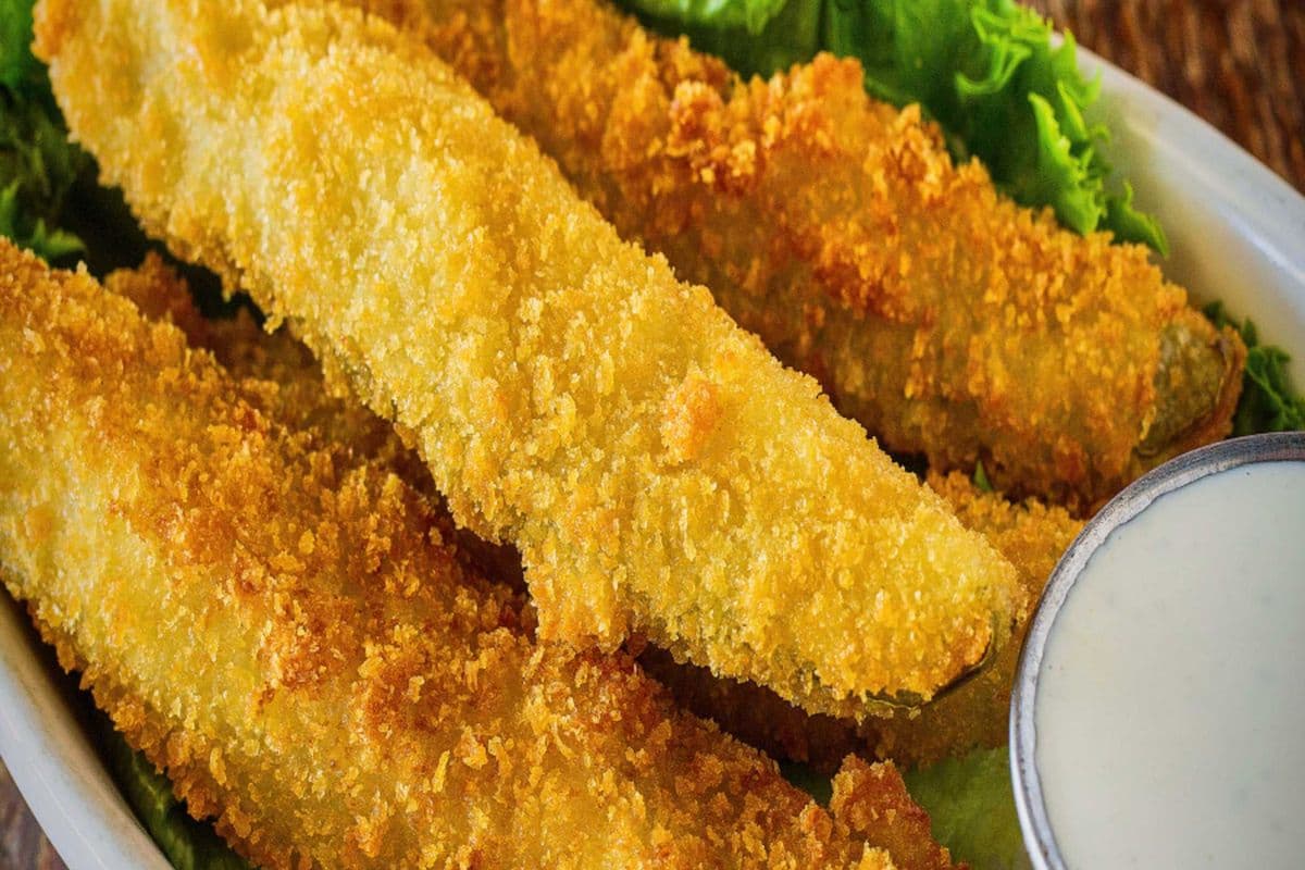 Deep-Fried Pickle Spears (8 pcs)