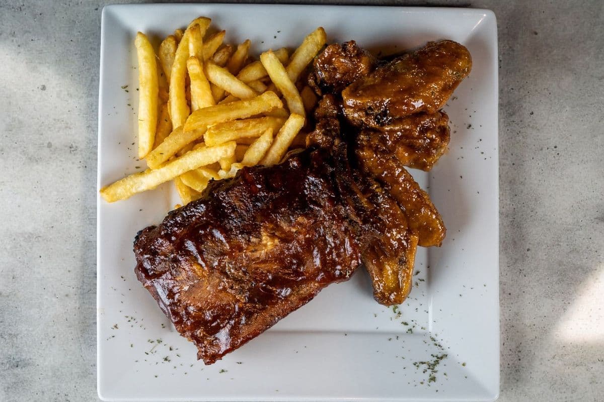 Rib and Wings