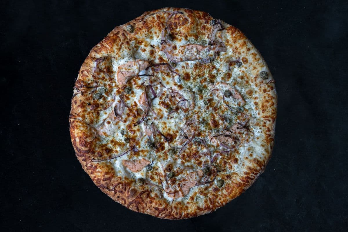 14" Large Salmon Mist Pizza