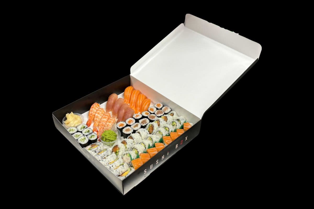 Sushi & Roll Tray (66pcs)
