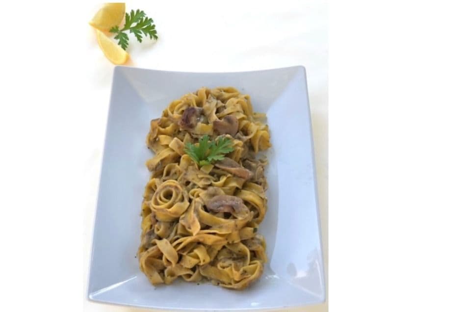 Porcini and Champignon Mushroom Tagliatelle (600 g)