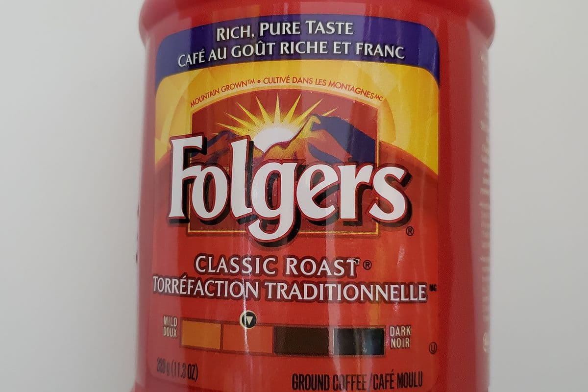 Folgers Classic Roast Coffee (320 g)