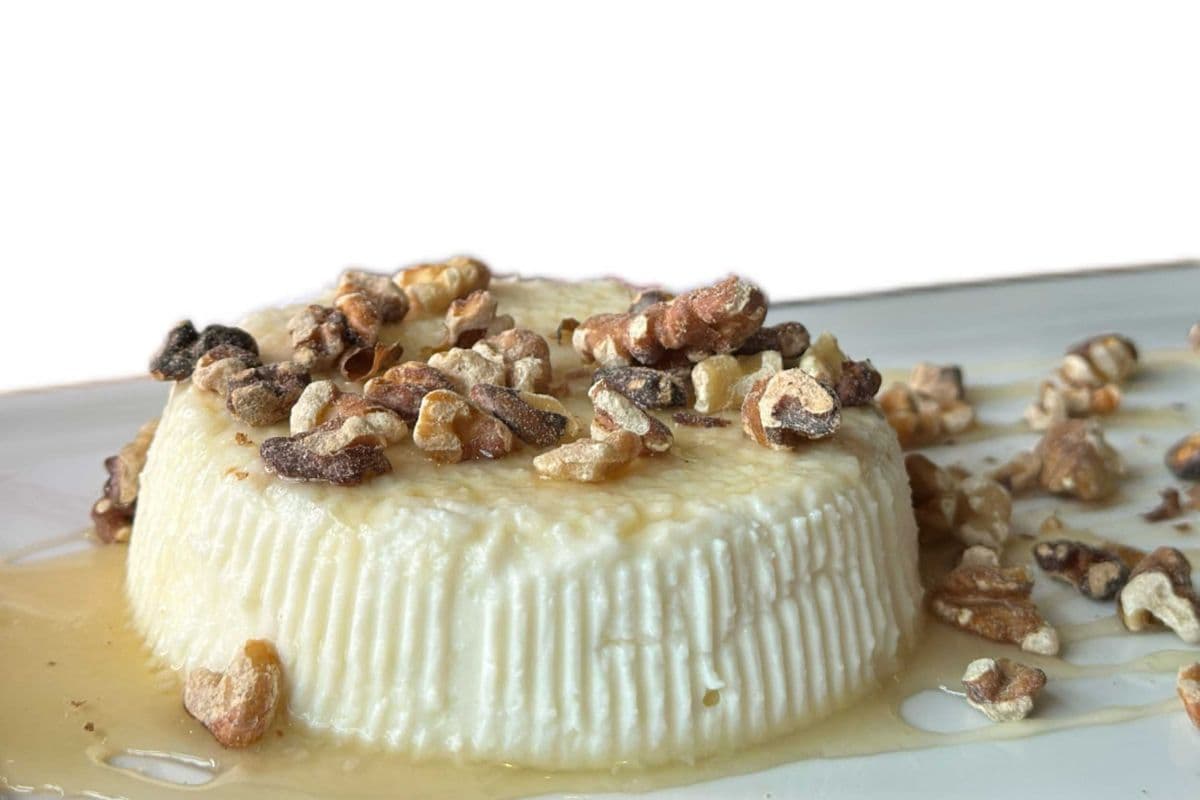 Ricotta With Honey & Walnuts
