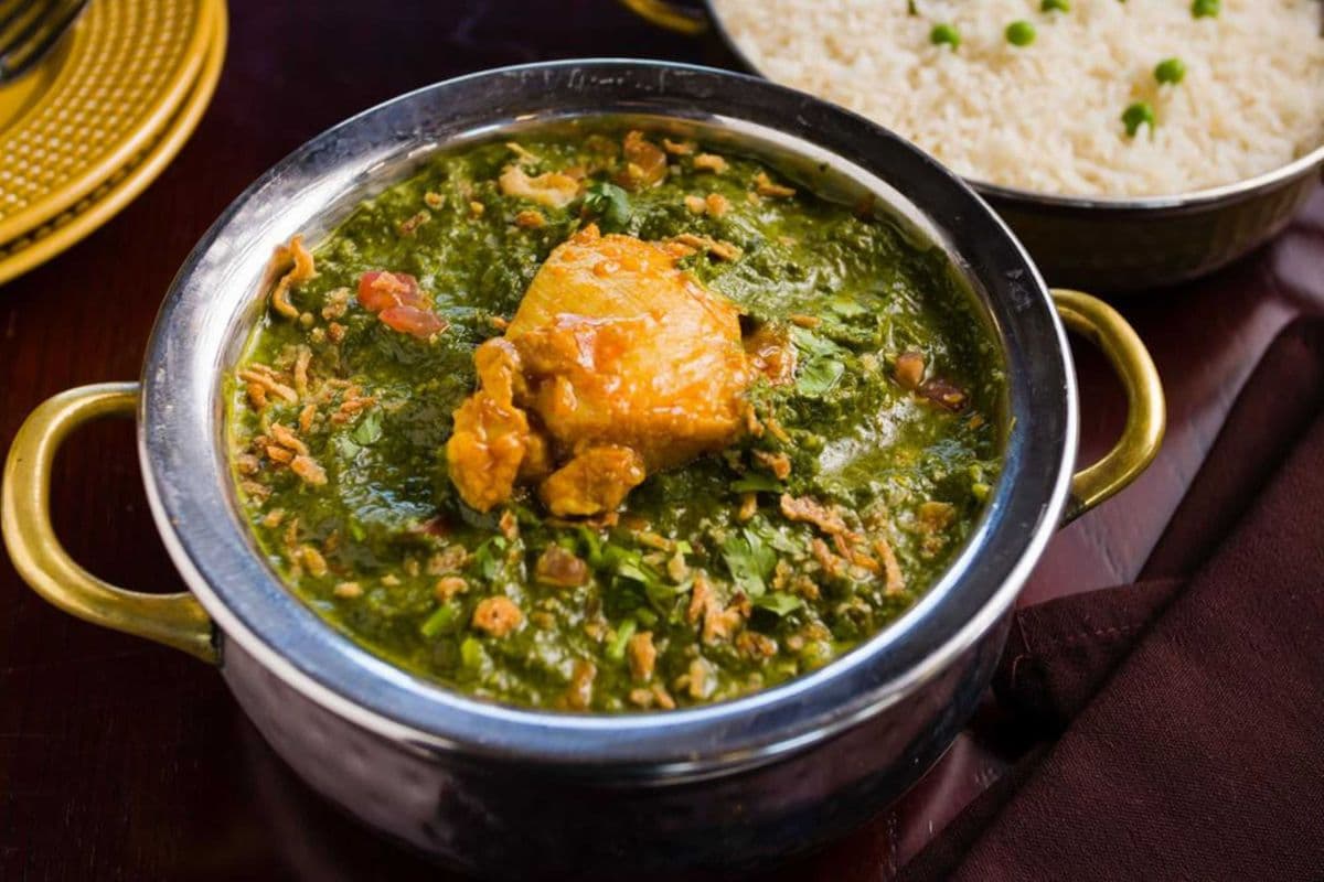Palak Chicken (Spinach Chicken Curry)