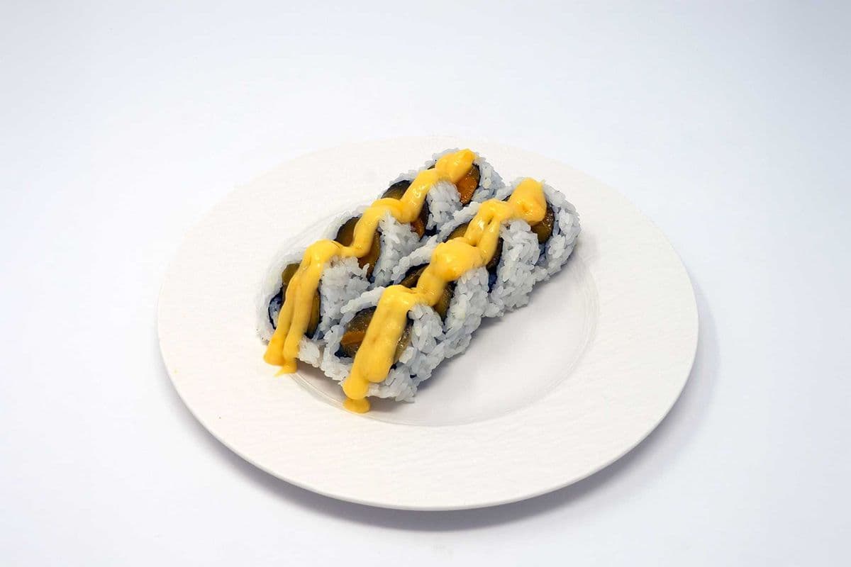 Mango Roll (8 pcs)