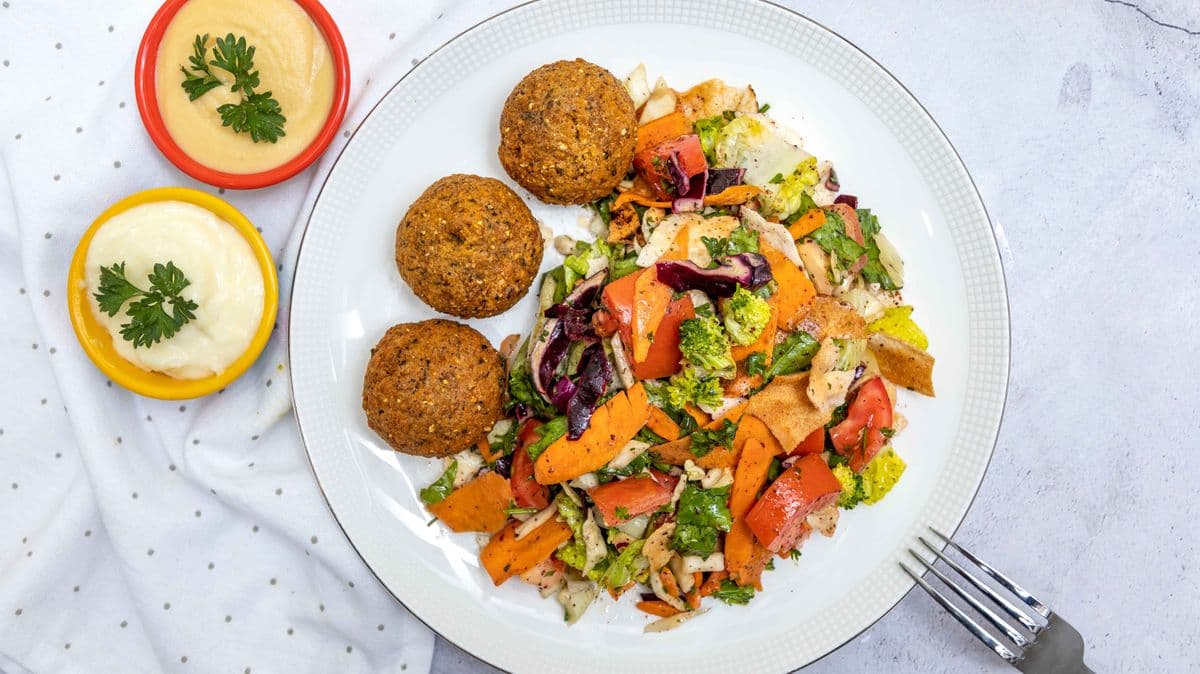 Falafel Salad