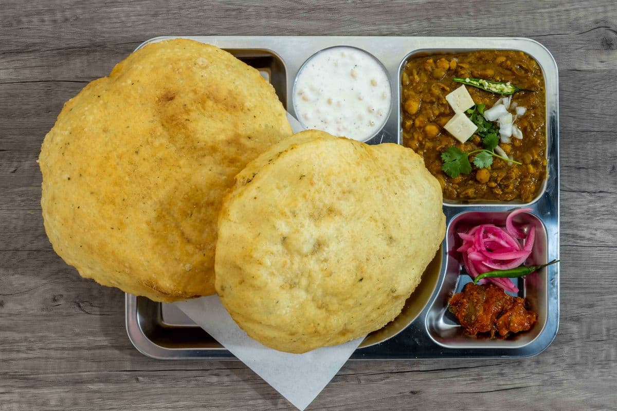 Chole Bhatura (2pc)